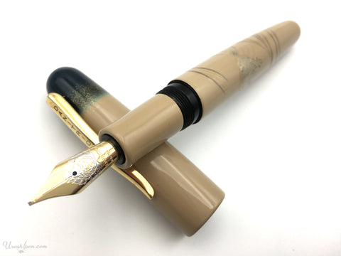 Danitrio Silver Waves Maki-E on Takumi Fountain Pen